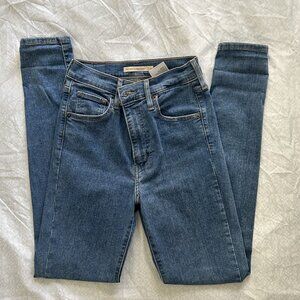 Levi's Mile High Super Skinny Jeans